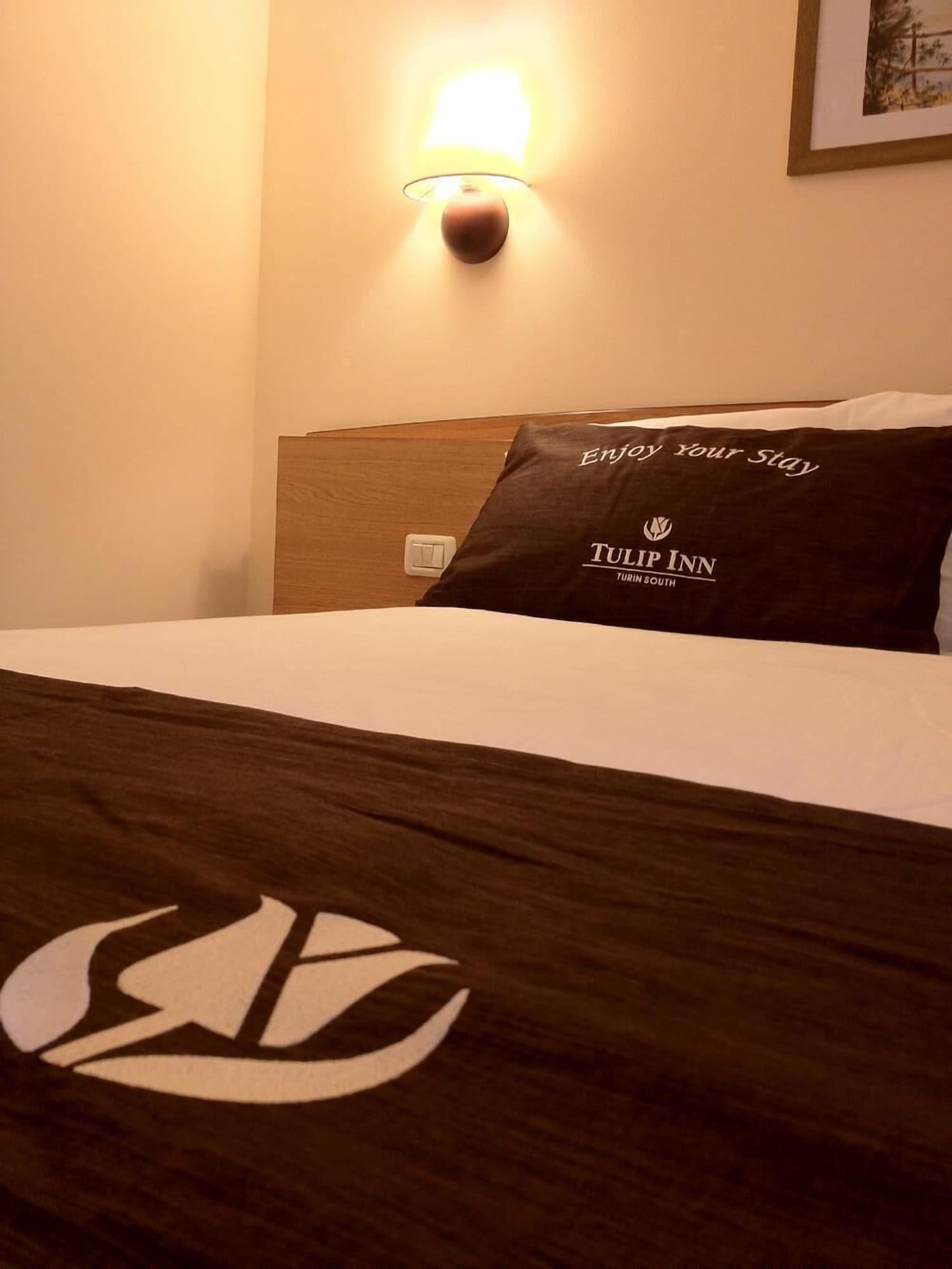Tulip Inn Turin South Moncalieri Bagian luar foto