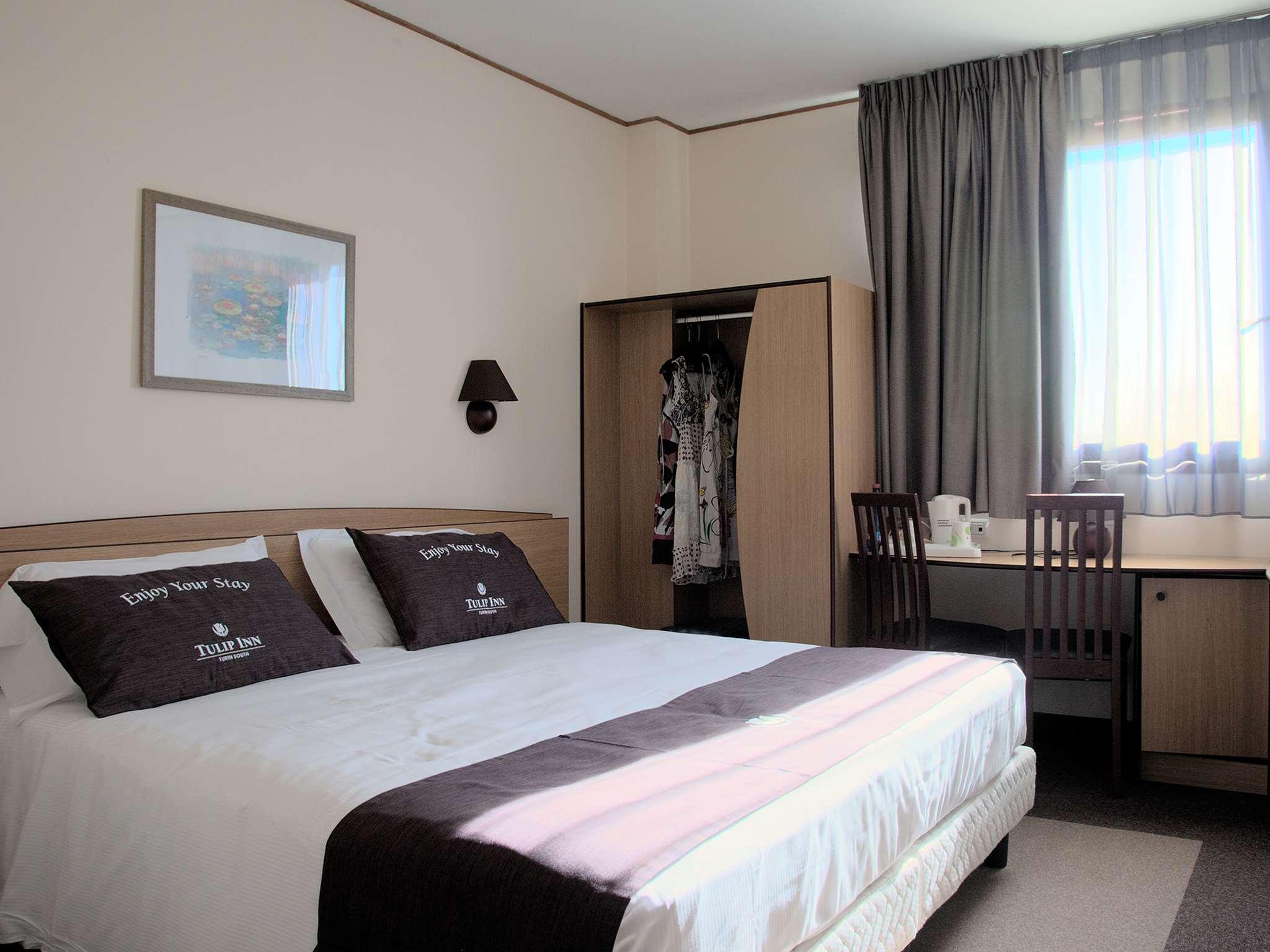 Tulip Inn Turin South Moncalieri Bagian luar foto