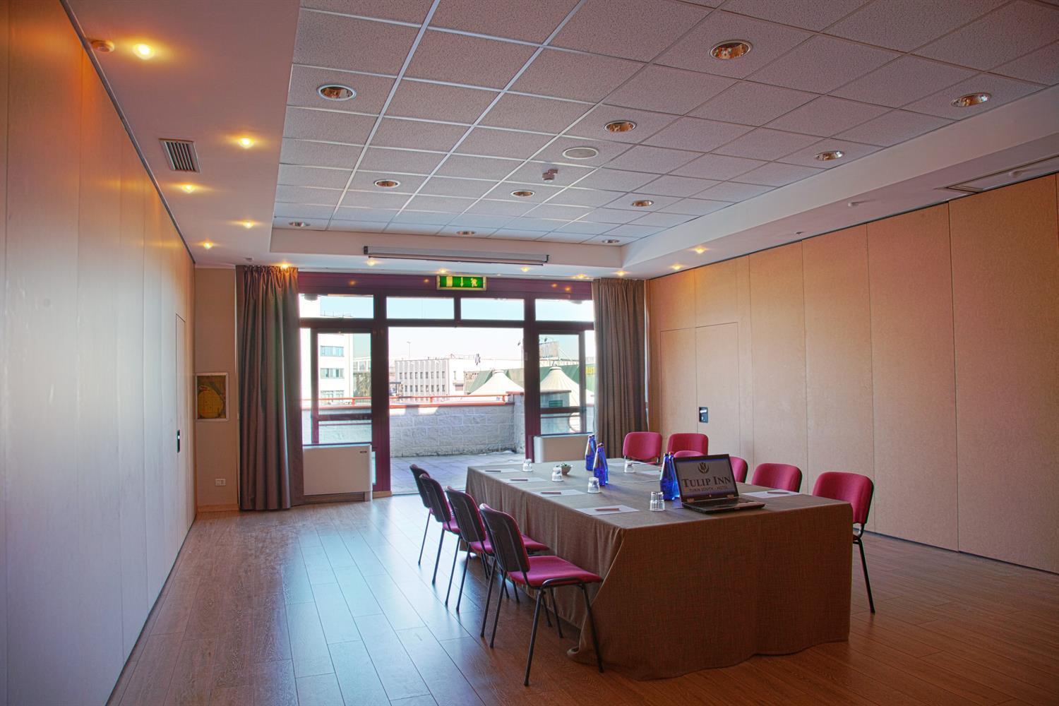 Tulip Inn Turin South Moncalieri Bagian luar foto