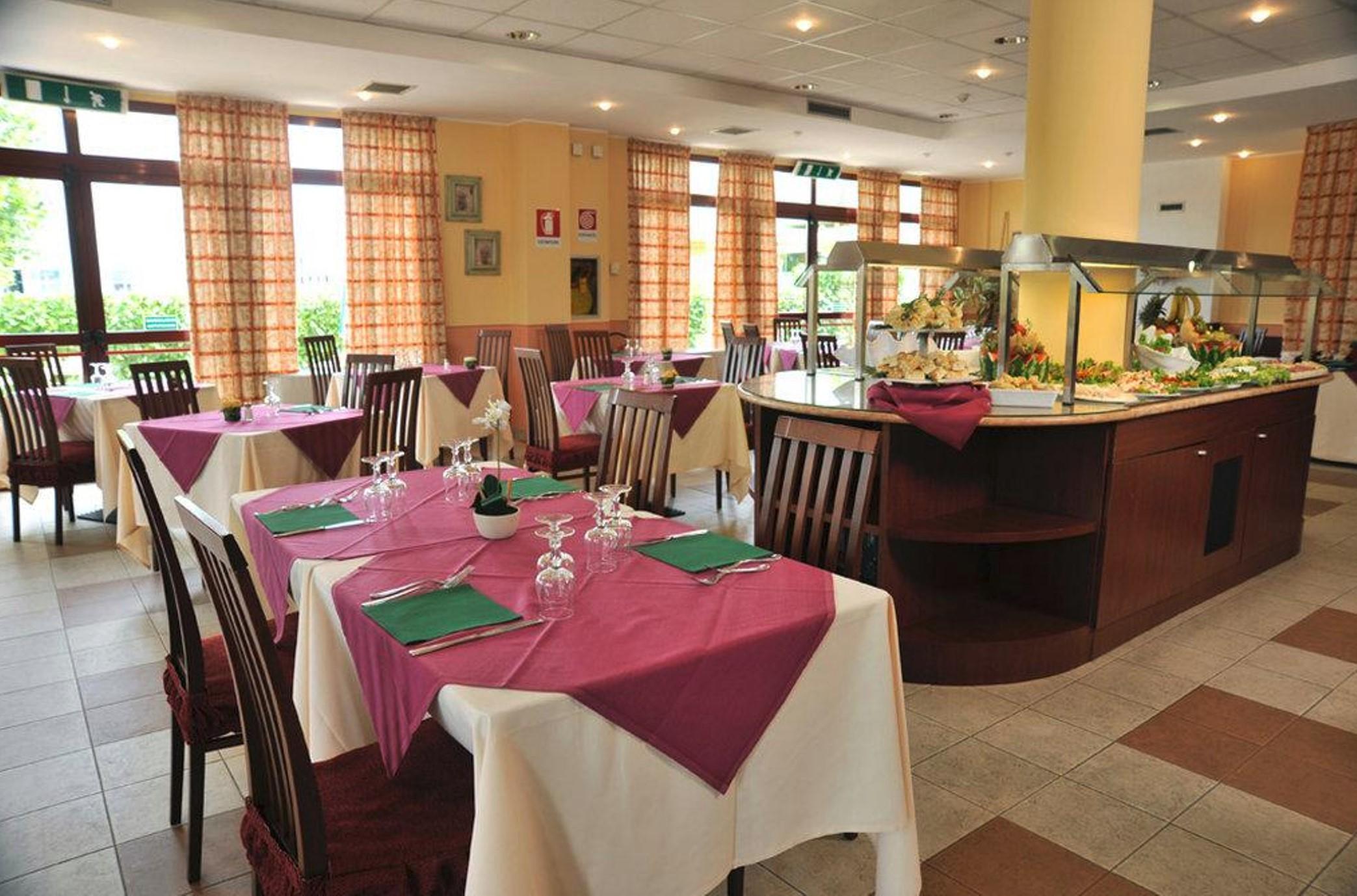 Tulip Inn Turin South Moncalieri Bagian luar foto